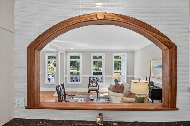 109 Shipwright Street, Charleston, SC 29492