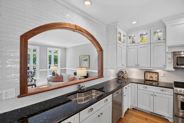 109 Shipwright Street, Charleston, SC 29492