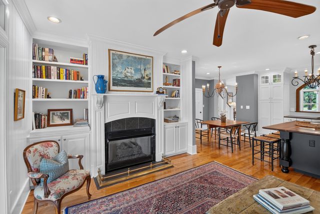 109 Shipwright Street, Charleston, SC 29492