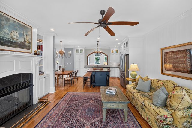 109 Shipwright Street, Charleston, SC 29492