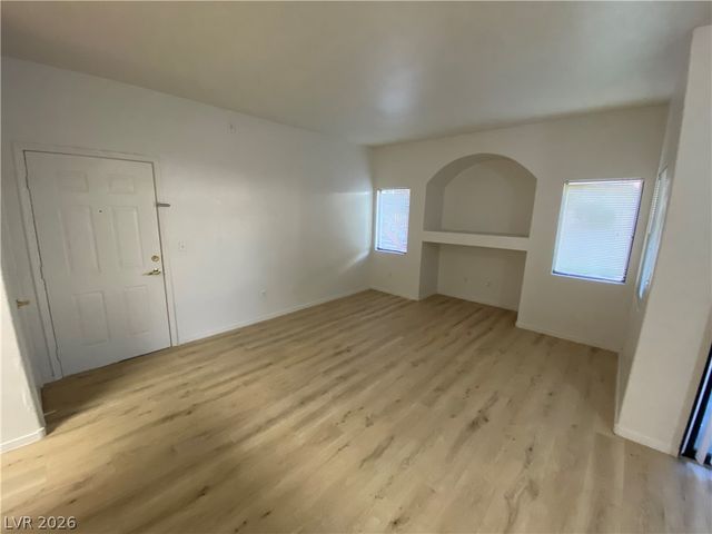 8250 North Grand Canyon Drive 1129, Las Vegas, NV 89166