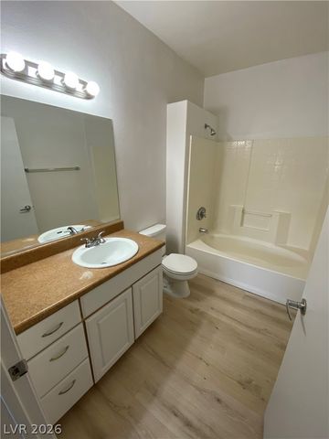 8250 North Grand Canyon Drive 1129, Las Vegas, NV 89166