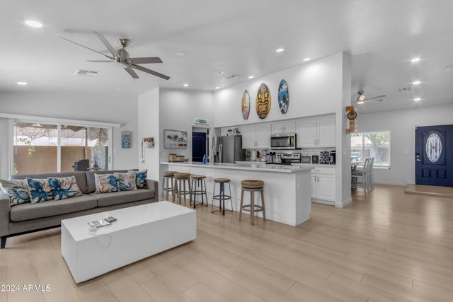 2207 S CHERRY --, Mesa, AZ 85210