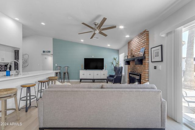 2207 S CHERRY --, Mesa, AZ 85210