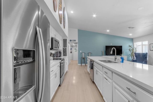 2207 S CHERRY --, Mesa, AZ 85210