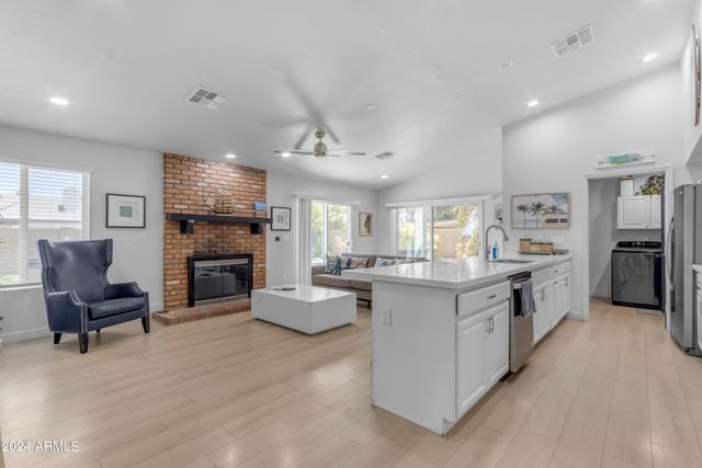 2207 S CHERRY --, Mesa, AZ 85210