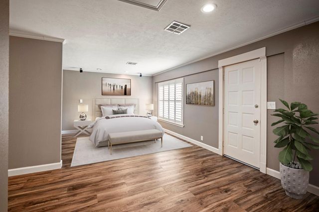 1306 Riverview Court, Houston, TX 77077