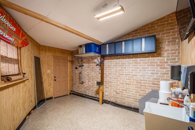 1306 Riverview Court, Houston, TX 77077