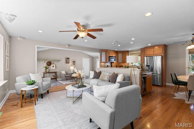 9217 Hallock Drive, Affton, MO 63123