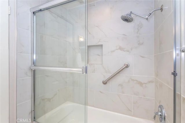 14050 Magnolia Boulevard 201, Sherman Oaks, CA 91423