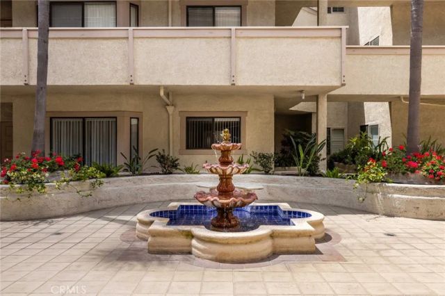 14050 Magnolia Boulevard 201, Sherman Oaks, CA 91423