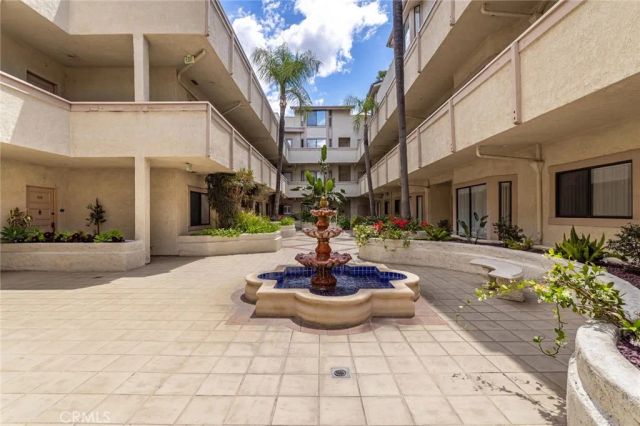 14050 Magnolia Boulevard 201, Sherman Oaks, CA 91423