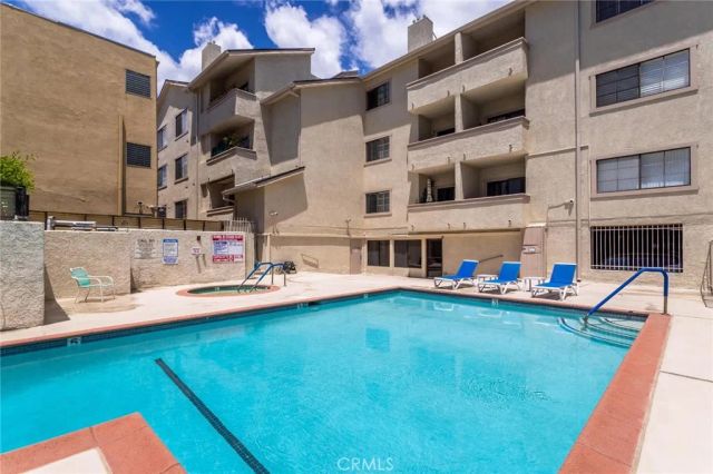 14050 Magnolia Boulevard 201, Sherman Oaks, CA 91423