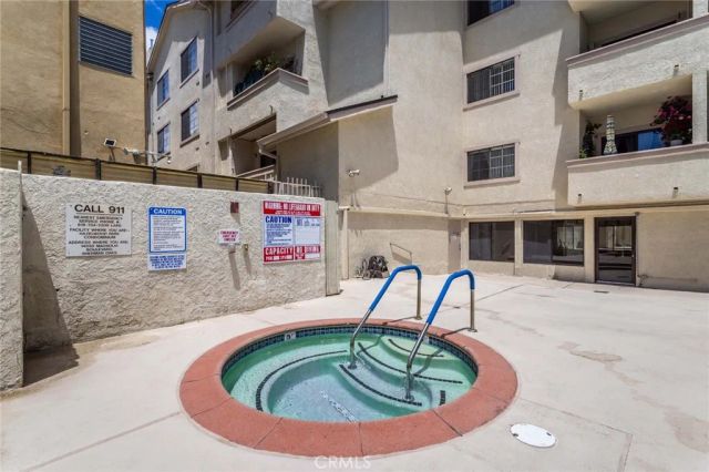 14050 Magnolia Boulevard 201, Sherman Oaks, CA 91423