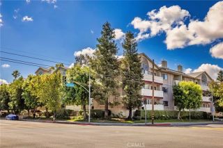 14050 Magnolia Boulevard 201, Sherman Oaks, CA 91423