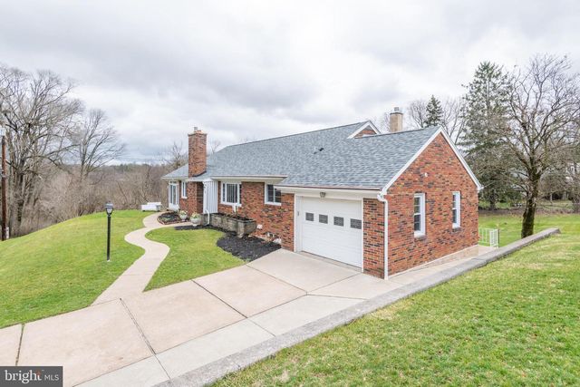 724 E CURTIN ST, Bellefonte, PA 16823