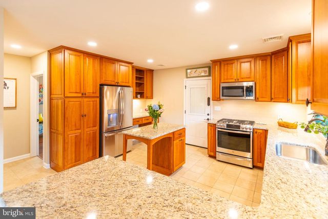 724 E CURTIN ST, Bellefonte, PA 16823