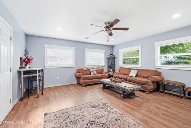 2842 DAFFODIL Circle W, Jacksonville, FL 32246