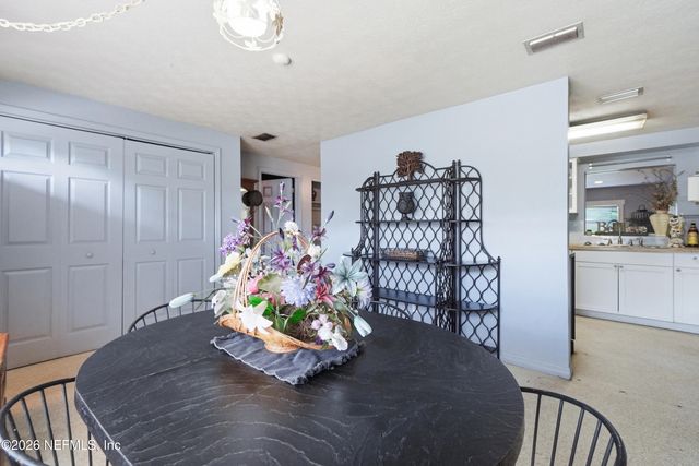 2842 DAFFODIL Circle W, Jacksonville, FL 32246