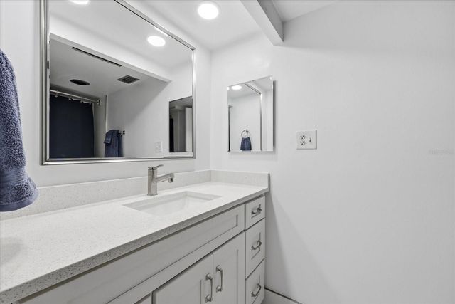 400 ISLAND WAY 312, Clearwater Beach, FL 33767