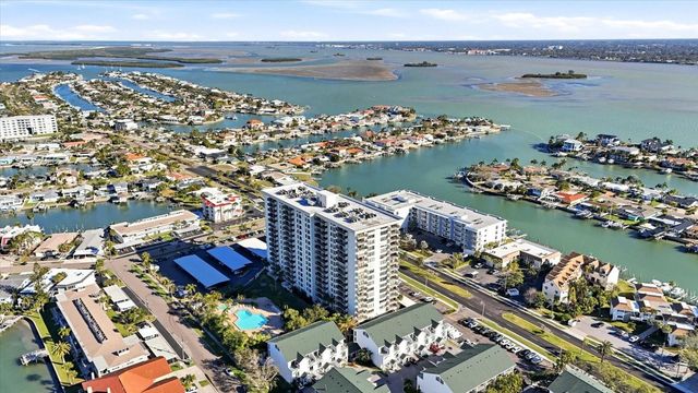 400 ISLAND WAY 312, Clearwater Beach, FL 33767