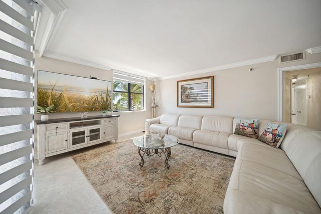 1155 Hillsboro Mile 401, Hillsboro Beach, FL 33062