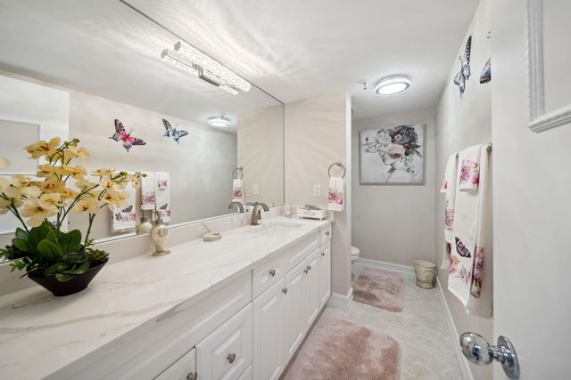 1155 Hillsboro Mile 401, Hillsboro Beach, FL 33062