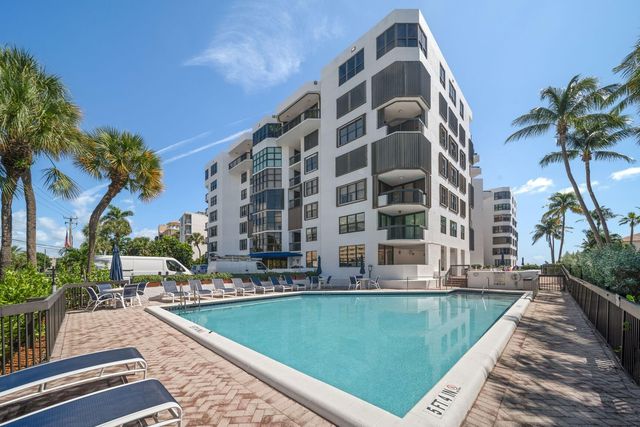 1155 Hillsboro Mile 401, Hillsboro Beach, FL 33062