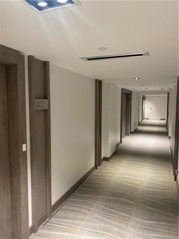 1155 Hillsboro Mile 401, Hillsboro Beach, FL 33062