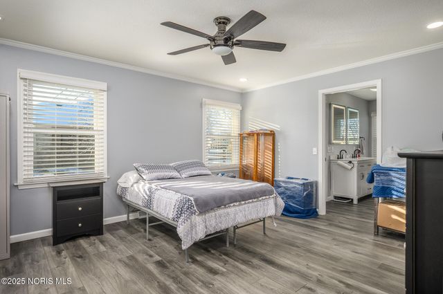 1524 Red Bud Drive, Northwood, OH 43619