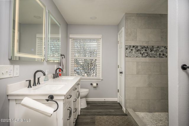 1524 Red Bud Drive, Northwood, OH 43619