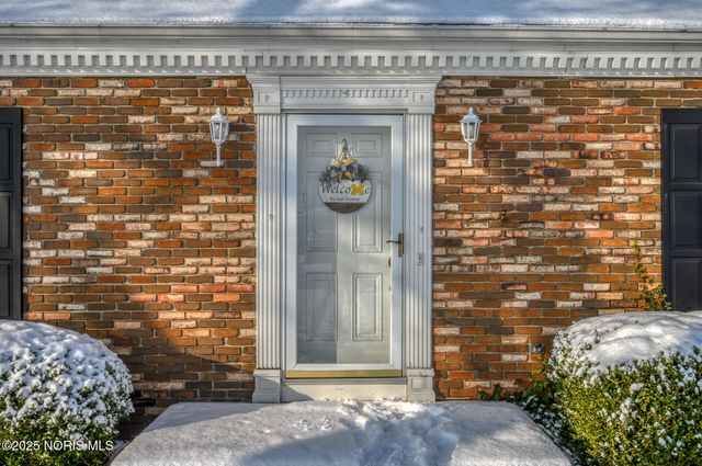 1524 Red Bud Drive, Northwood, OH 43619