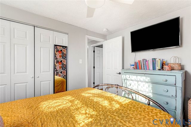 16004 Gary Ave, Chester, VA 23831