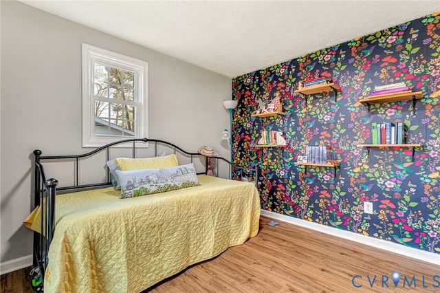 16004 Gary Ave, Chester, VA 23831