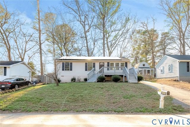 16004 Gary Ave, Chester, VA 23831