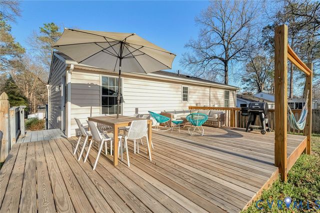 16004 Gary Ave, Chester, VA 23831