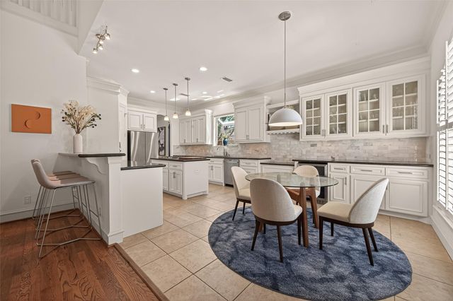 4019 Whitman Street, Houston, TX 77027
