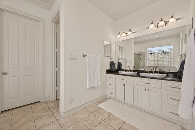 4019 Whitman Street, Houston, TX 77027