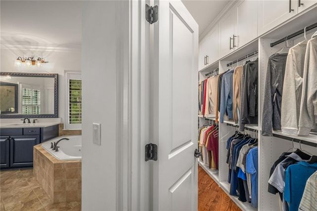 201 Hunley Court, Alpharetta, GA 30005