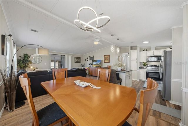 1003 MATTHEW AVENUE, Lady Lake, FL 32159