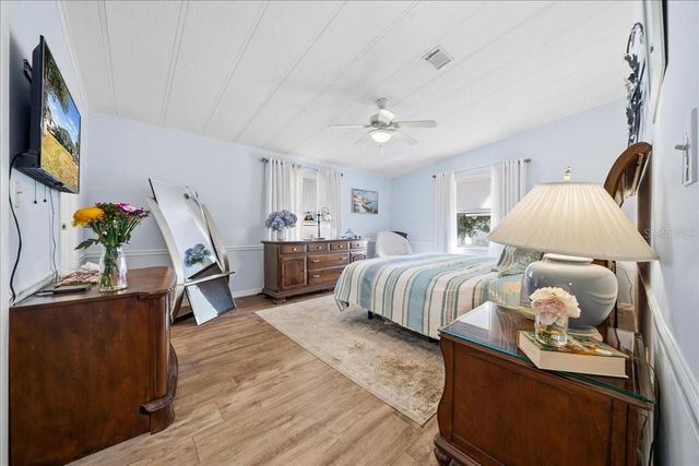 1003 MATTHEW AVENUE, Lady Lake, FL 32159