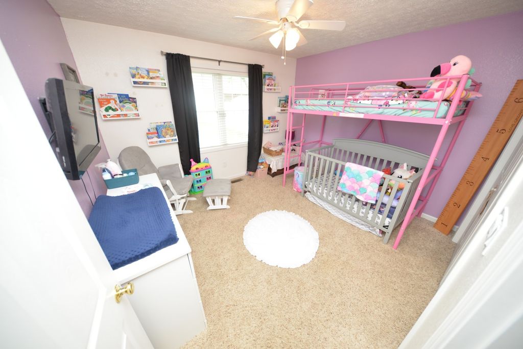 Image 29 of property listing at 401 E Beacon Court, Mt Vernon, IL 62864