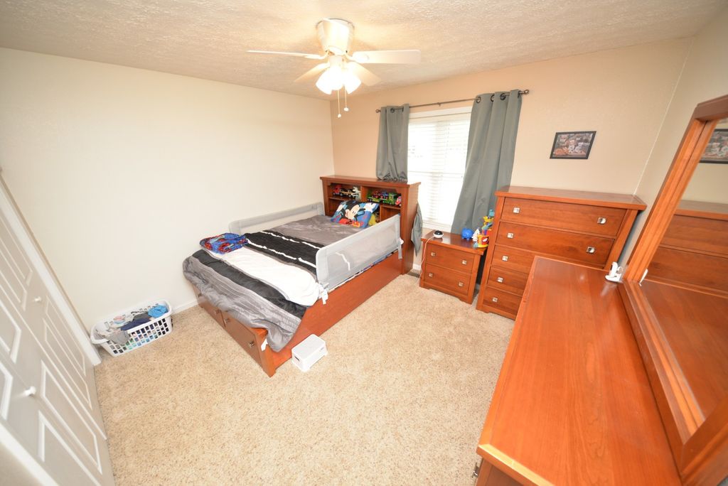 Image 30 of property listing at 401 E Beacon Court, Mt Vernon, IL 62864