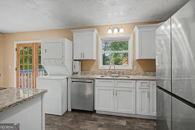 4161 Summer Place, Snellville, GA 30039