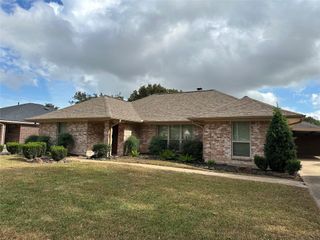 1809 Oklahoma Avenue, Deer Park, TX 77536