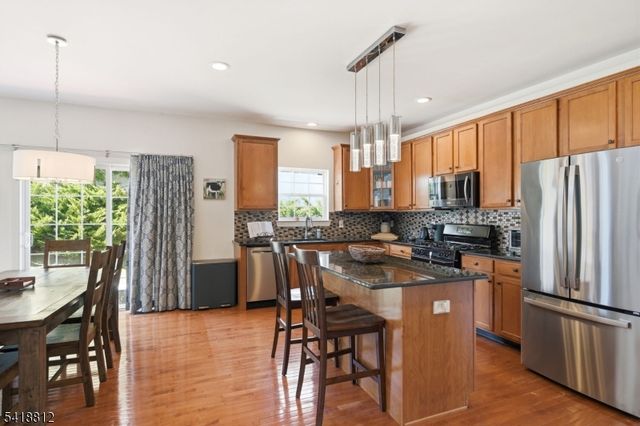 654 Skyline Dr, Jefferson Twp., NJ 07849