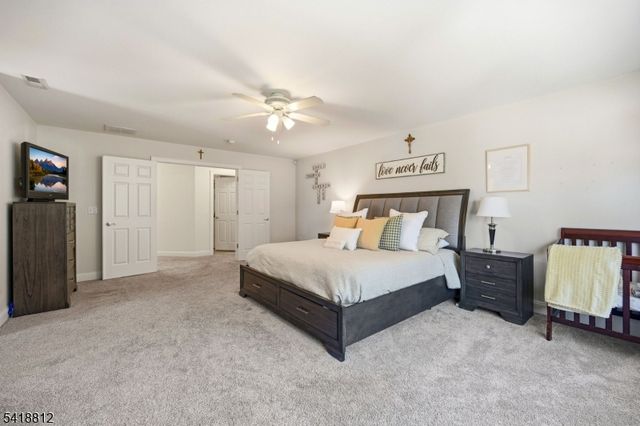 654 Skyline Dr, Jefferson Twp., NJ 07849