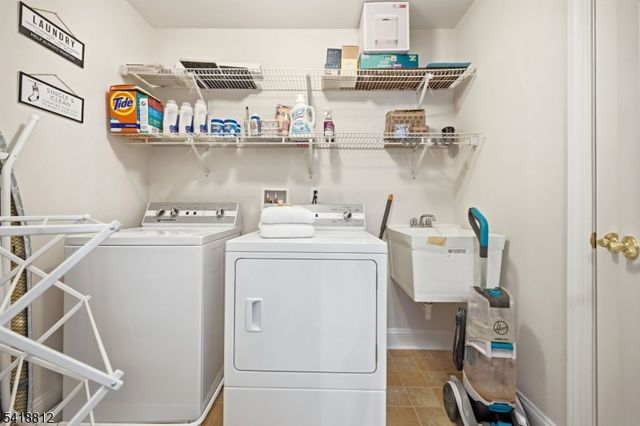 654 Skyline Dr, Jefferson Twp., NJ 07849