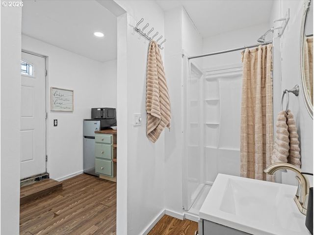 422 WILLAMETTE St, Oregon City, OR 97045