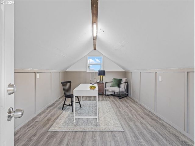 422 WILLAMETTE St, Oregon City, OR 97045